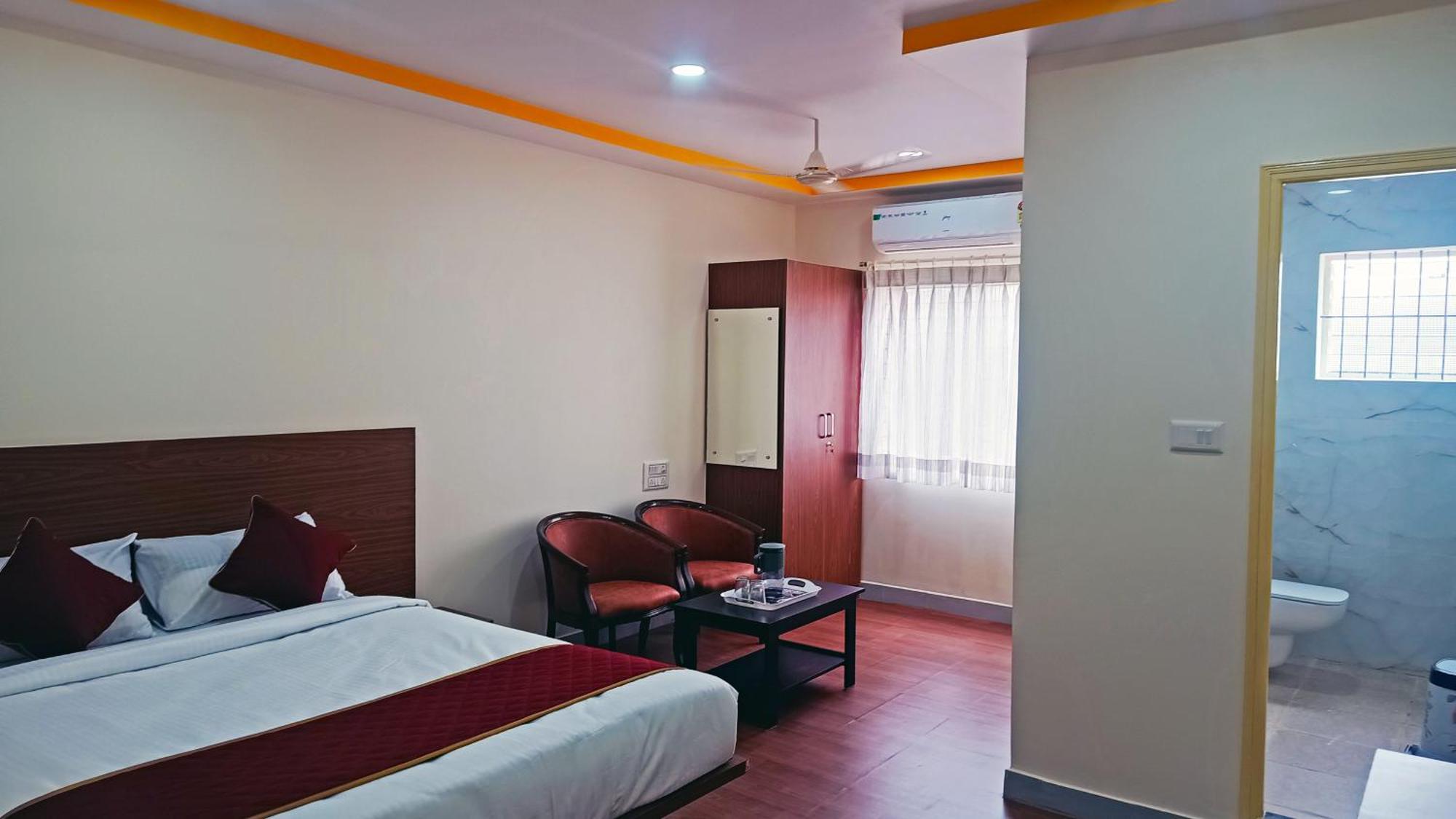Hotel Shiva'S Inn Bangalore Esterno foto